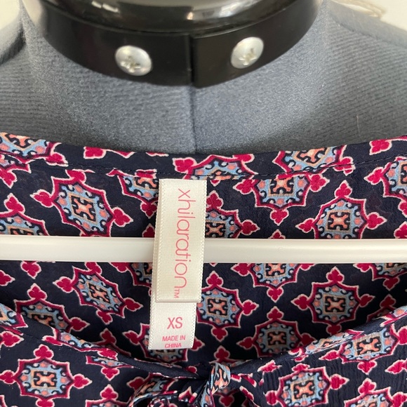 Xhilaration size XS , sleeveless dress , beautiful flowers and pattern - Picture 5 of 5